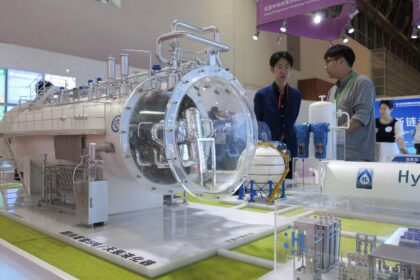 A hydrogen liquefier at the 3rd China International Supply Chain Expo in Beijing.